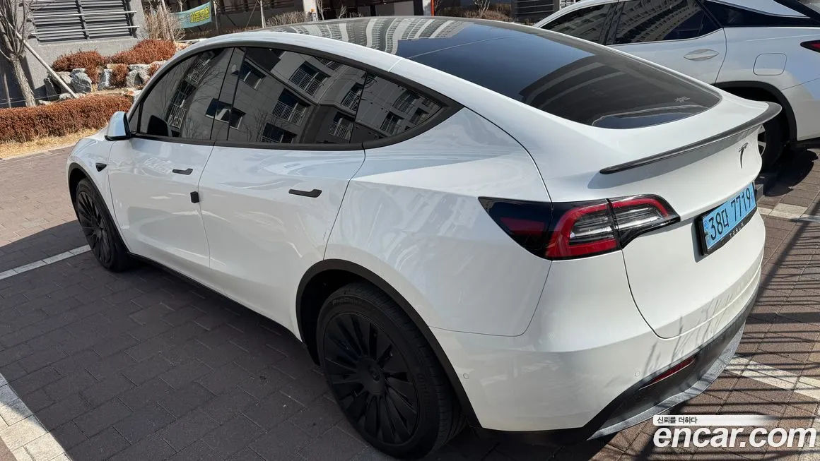 Tesla Model Y 2022 из KR, фото 6