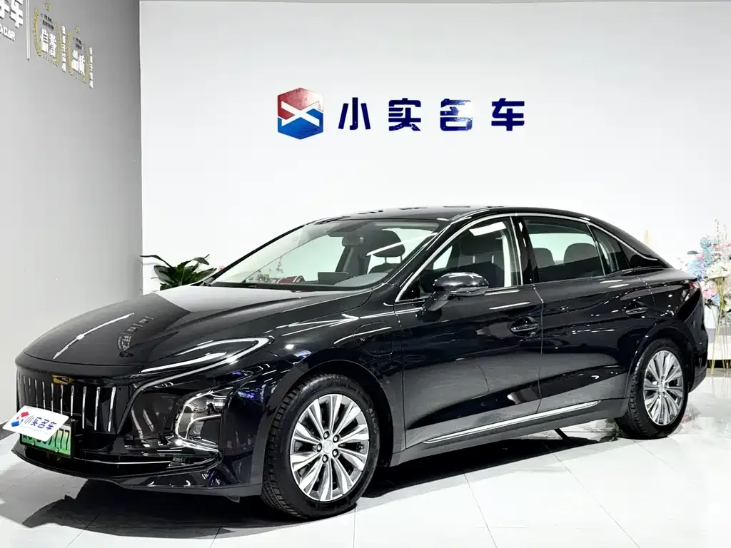 Hongqi E-QM5 2025 из CN, фото 1