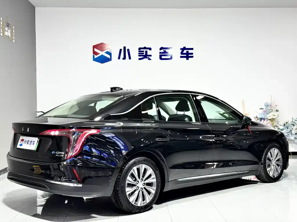 Hongqi E-QM5 2025 из CN, фото 2
