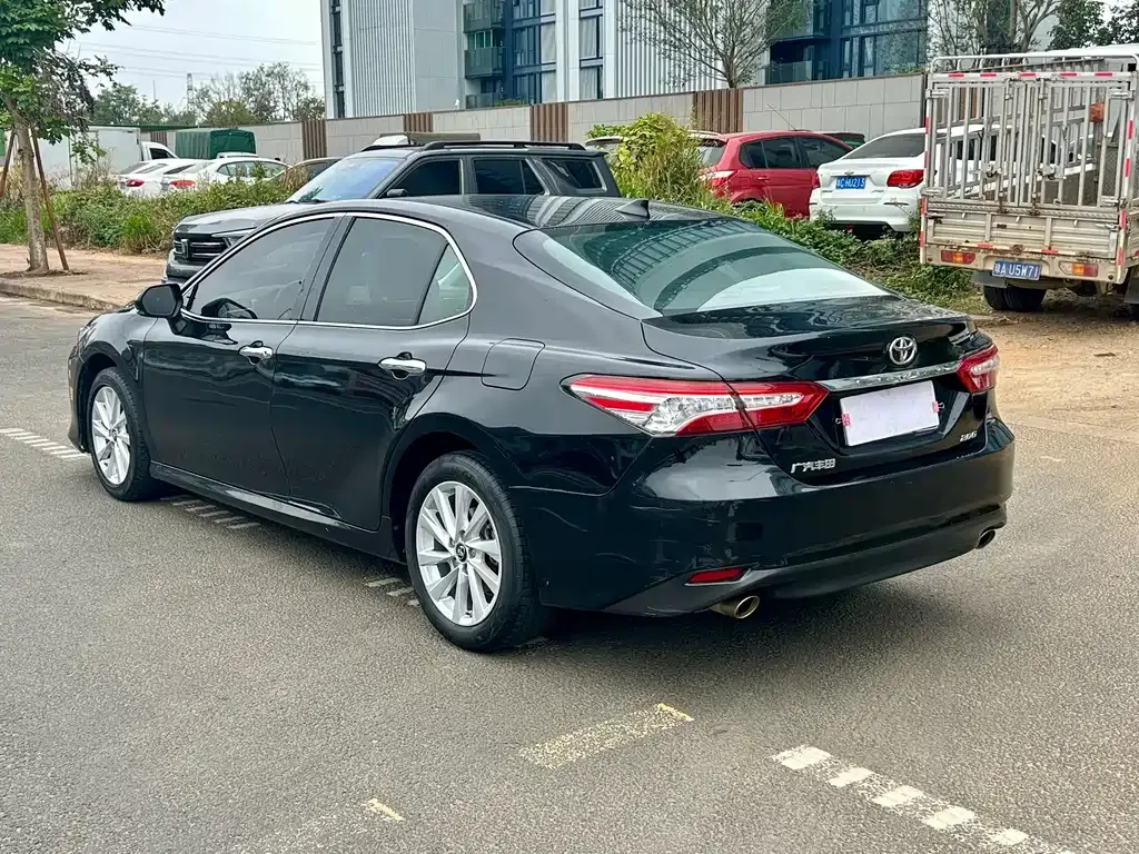 Toyota Camry 2023 из CN, фото 8