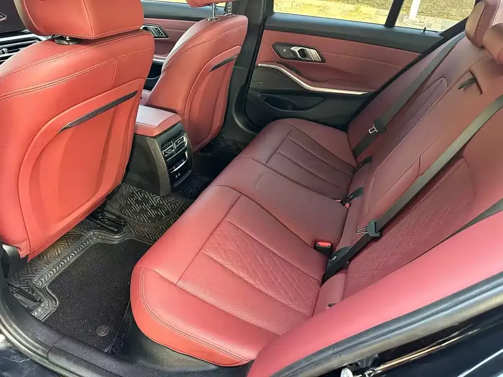 BMW 3 Series 2023 из CN, фото 7