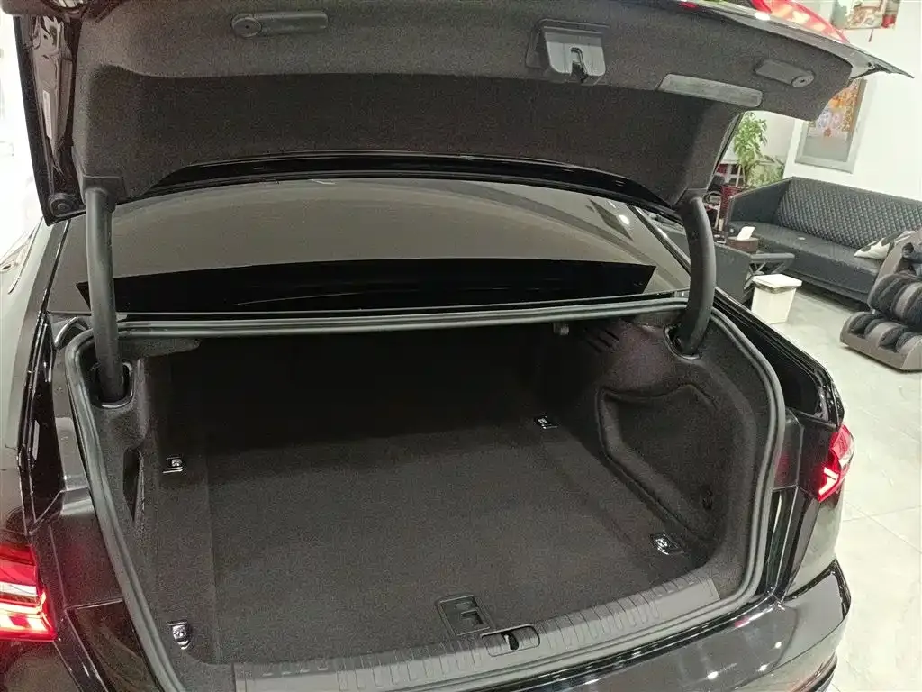 Audi A6L 2022 из CN, фото 7