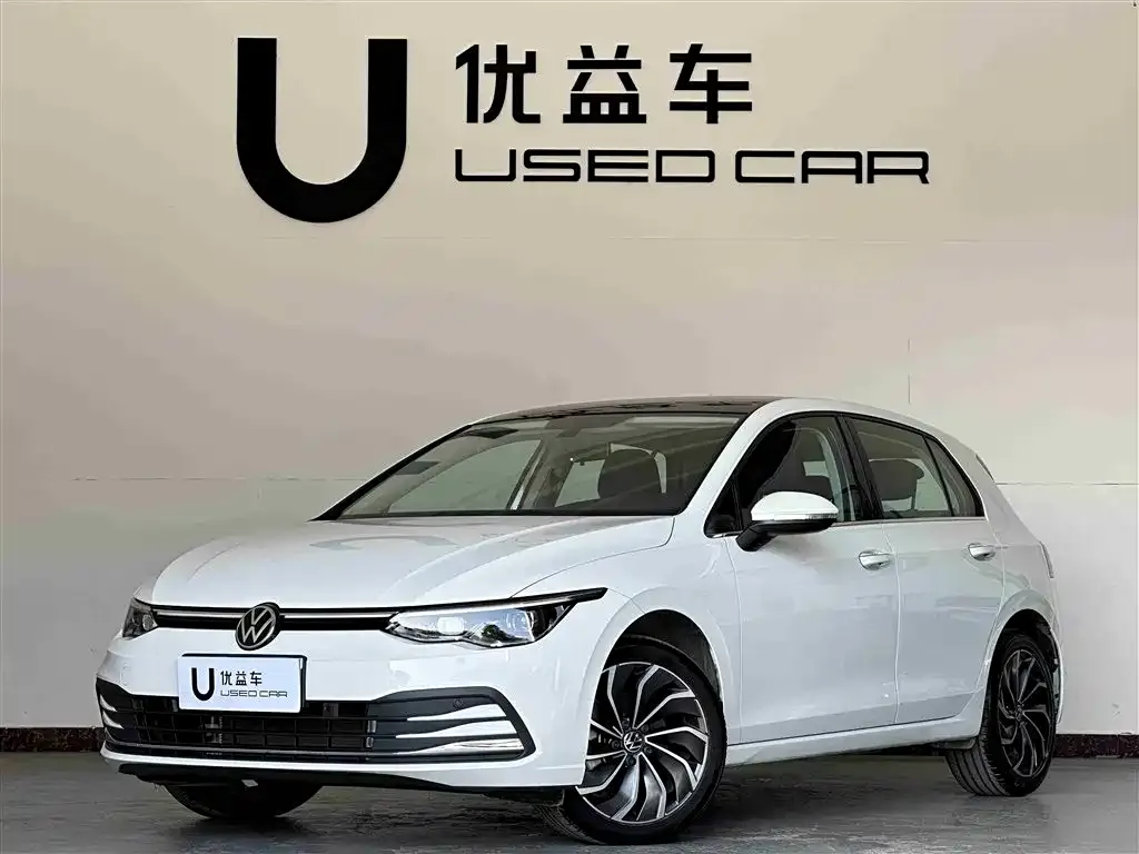 Volkswagen Golf 2024 из CN, фото 1