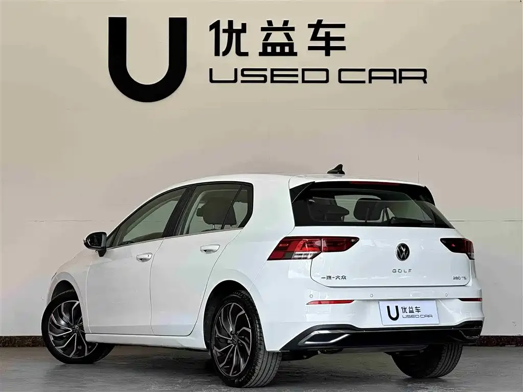 Volkswagen Golf 2024 из CN, фото 3