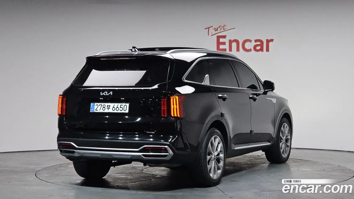Kia Sorento — фото 9