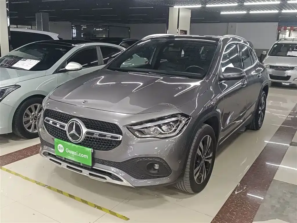 Mercedes-Benz GLA 2023 из CN, фото 1