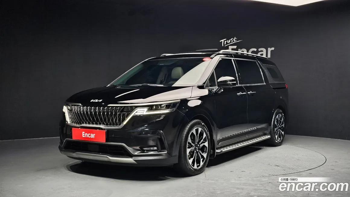 Kia Carnival — фото 1