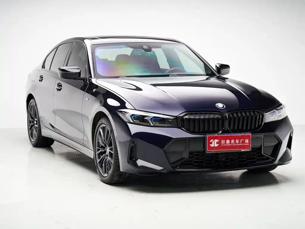 BMW 3 Series 2023 из CN, фото 1