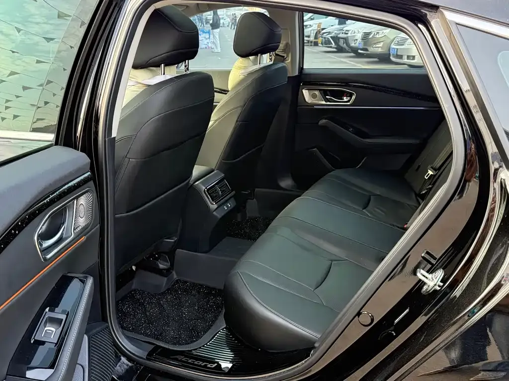 Honda Accord 2024 из CN, фото 8