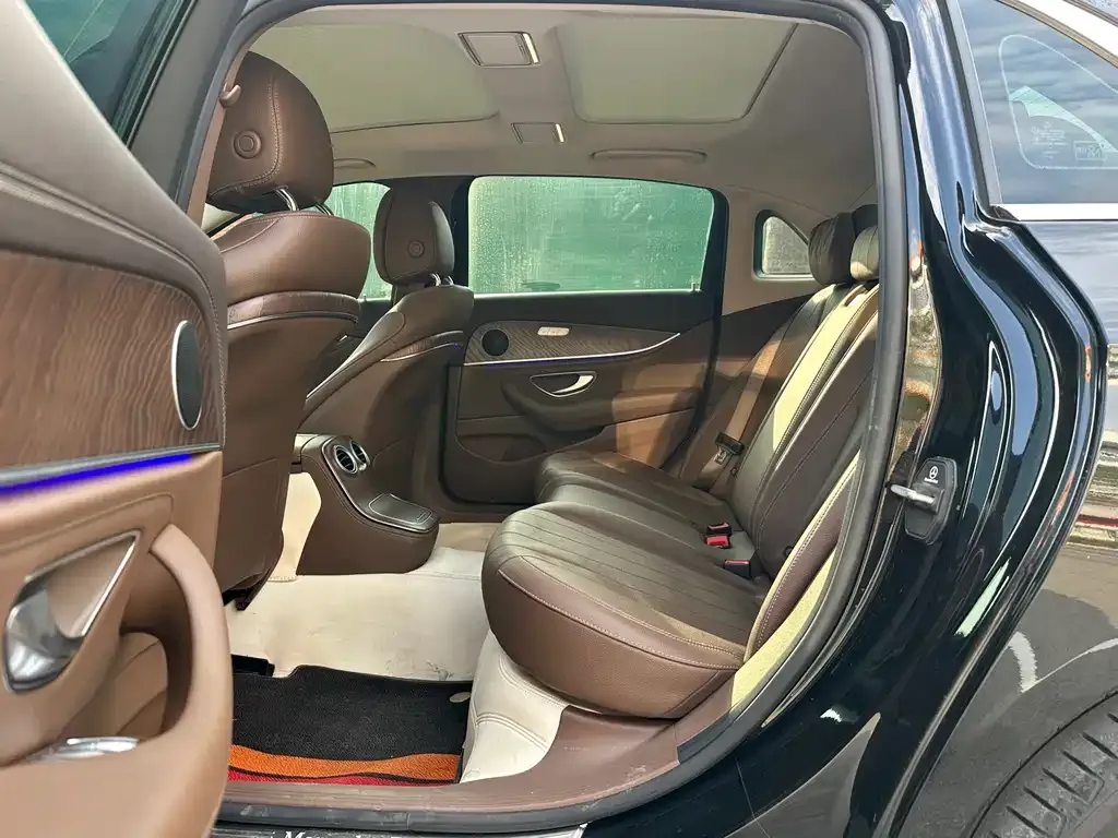 Mercedes-Benz E-Class 2023 из CN, фото 5
