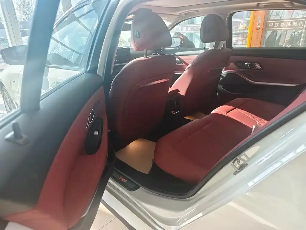 BMW i3 2026 из CN, фото 5
