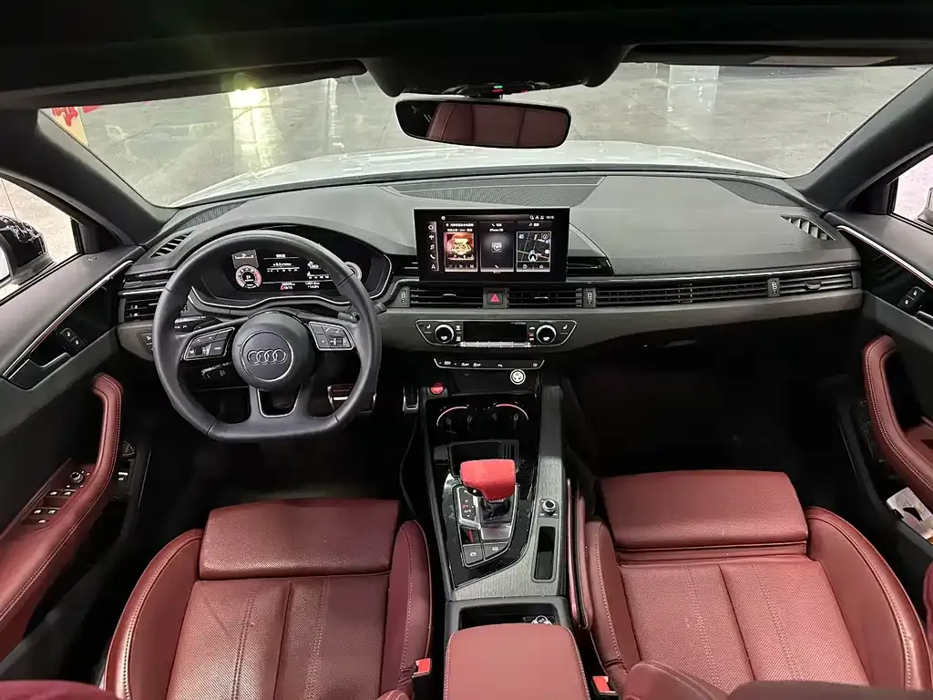 Audi A4L 2023 из CN, фото 3