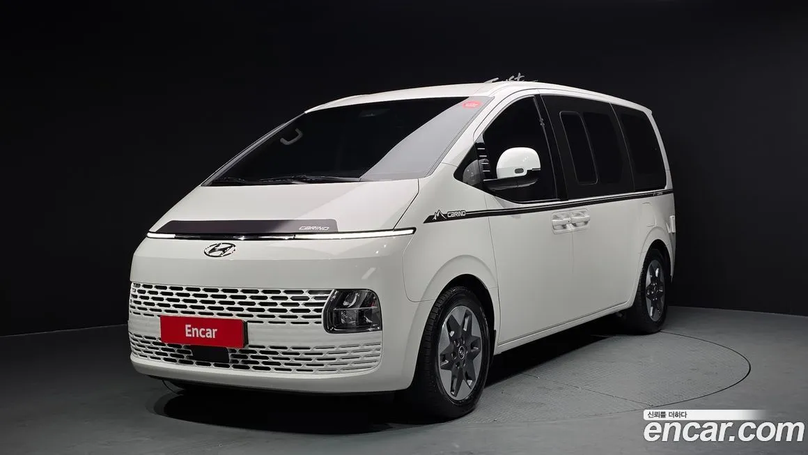 Hyundai Staria — фото 1