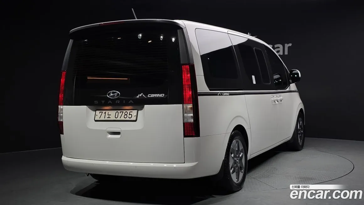 Hyundai Staria — фото 2