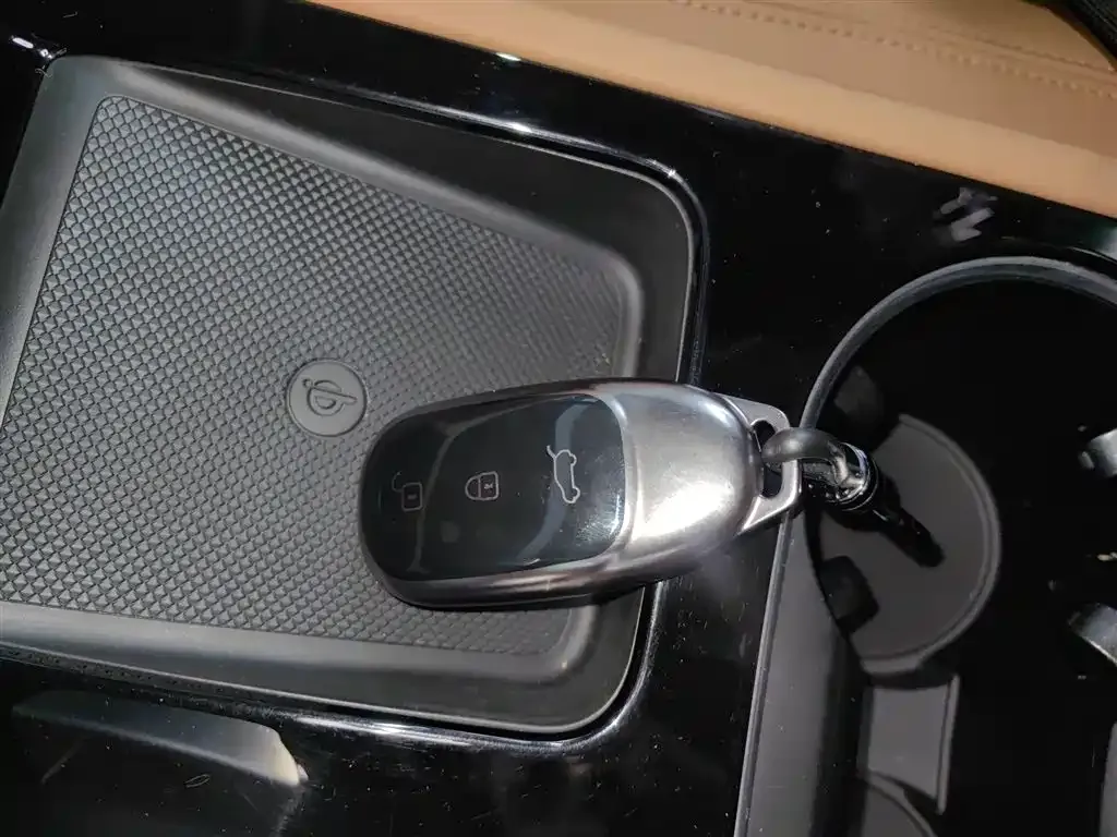 Li Auto ONE 2021 из CN, фото 9