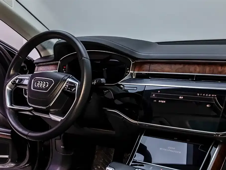 Audi A8 2022 из CN, фото 9