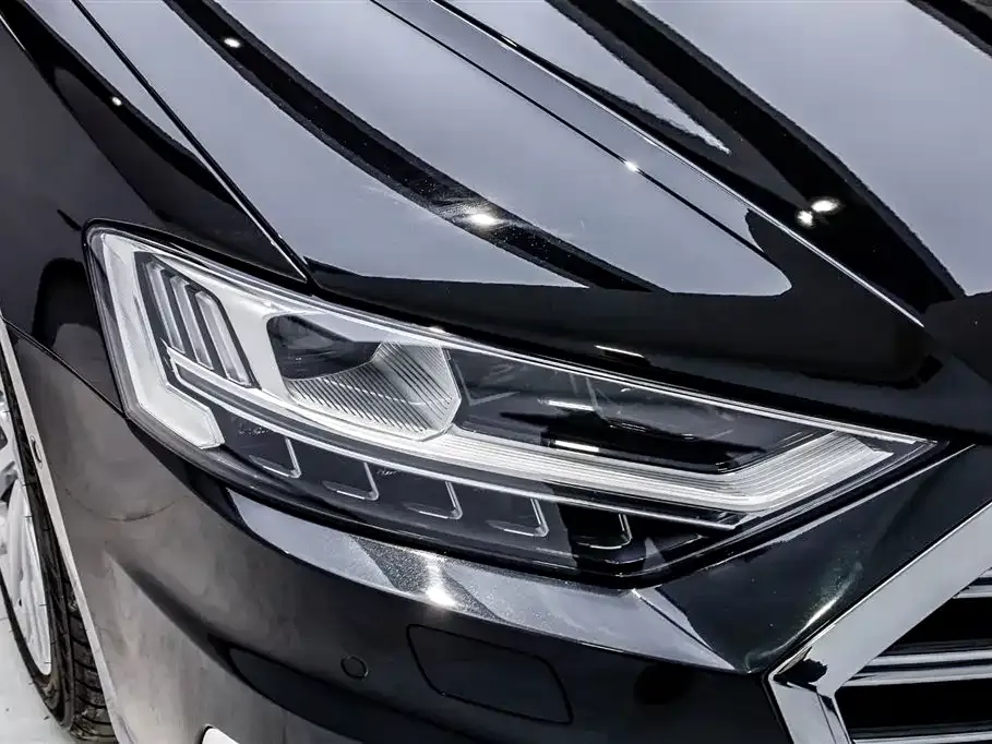 Audi A8 2022 из CN, фото 5