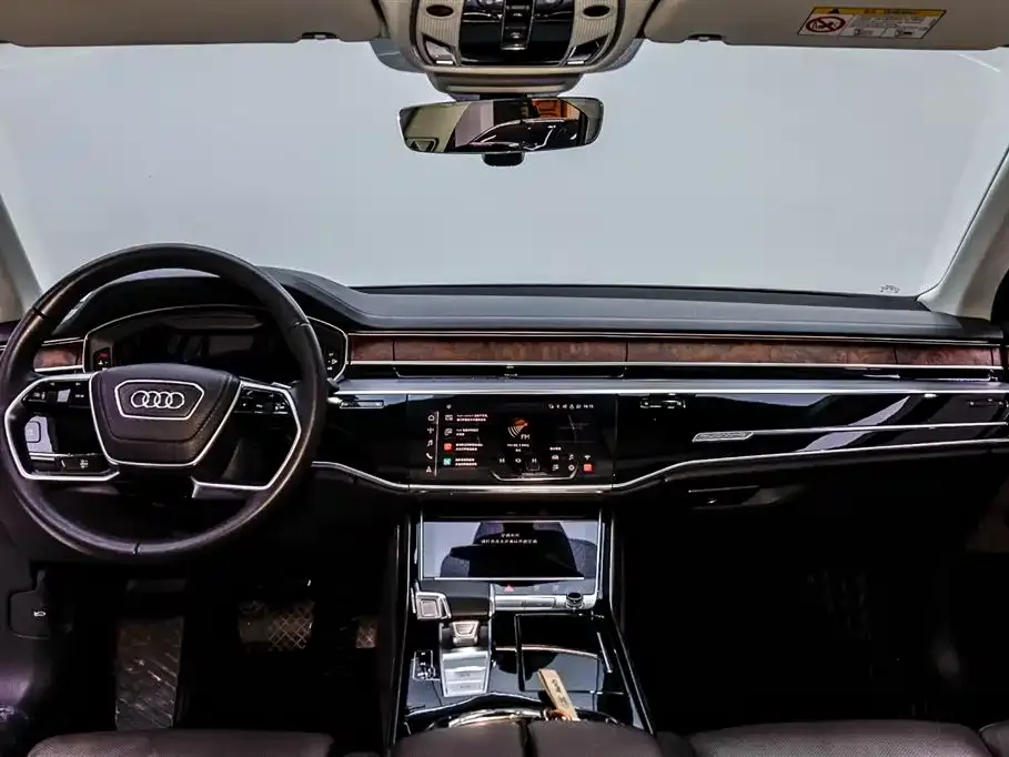 Audi A8 2022 из CN, фото 7