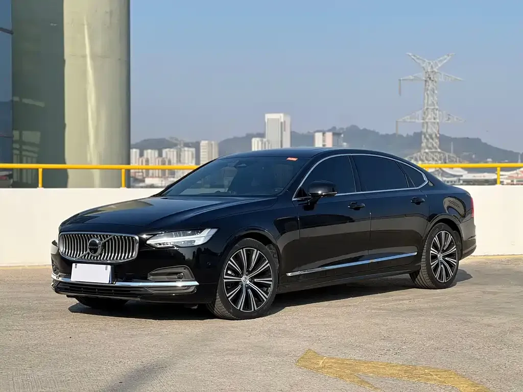 Volvo S90 2024 из CN, фото 1