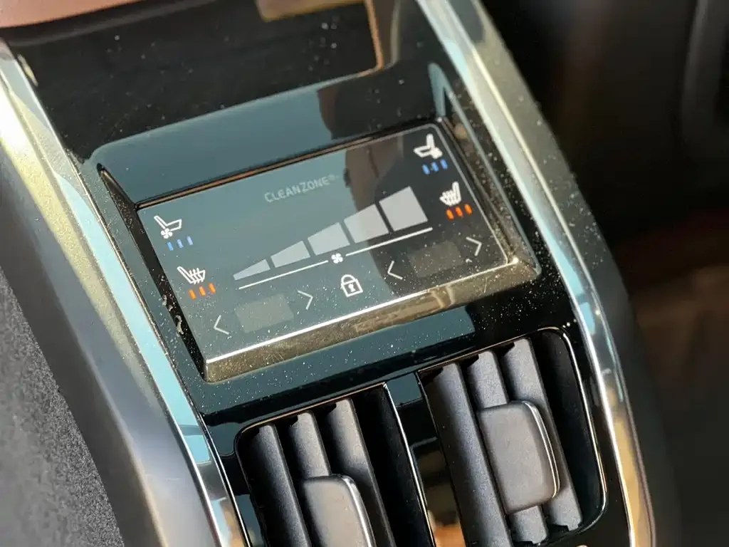 Volvo S90 2024 из CN, фото 2