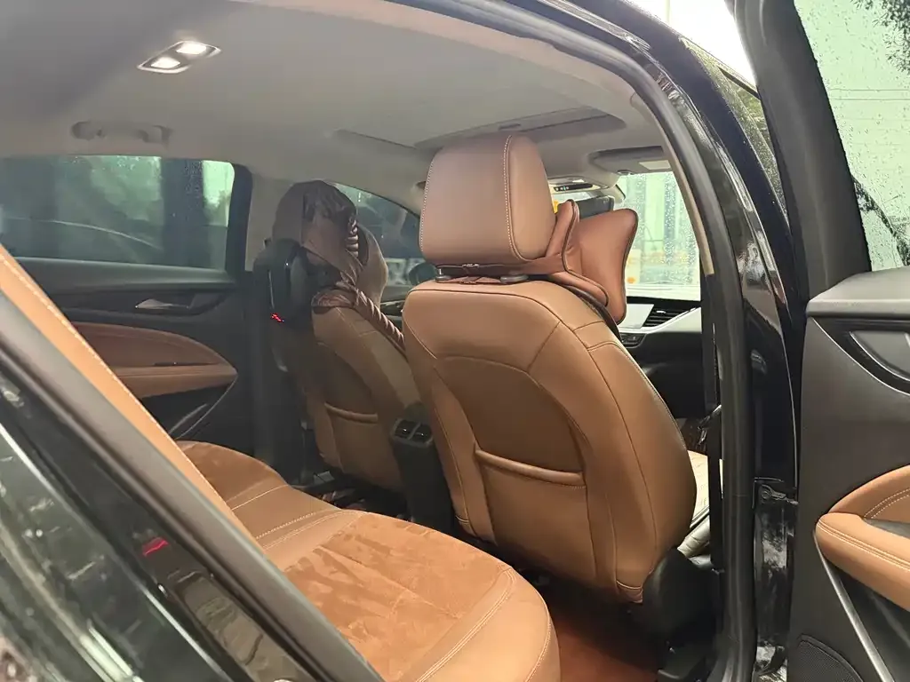 Buick Regal 2022 из CN, фото 2