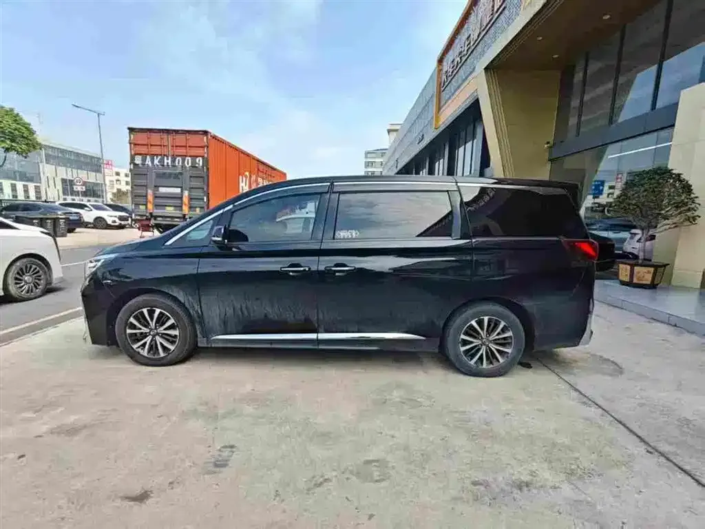 GAC Motor Trumpchi M8 — фото 4