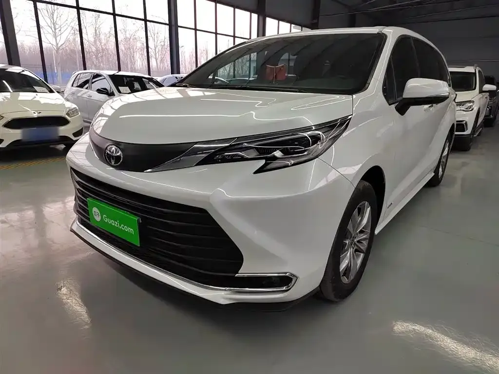Toyota Sienna 2024 из CN, фото 7