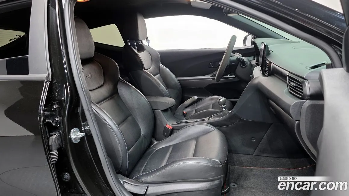 Hyundai Veloster 2022 из KR, фото 10