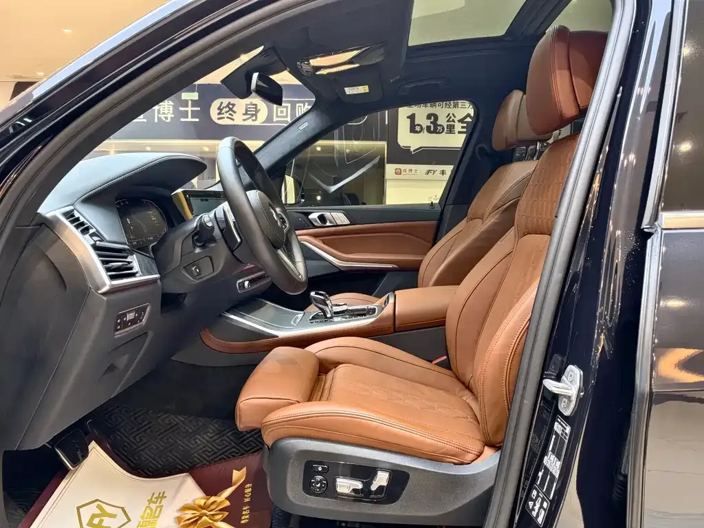 BMW X7 2022 из CN, фото 2