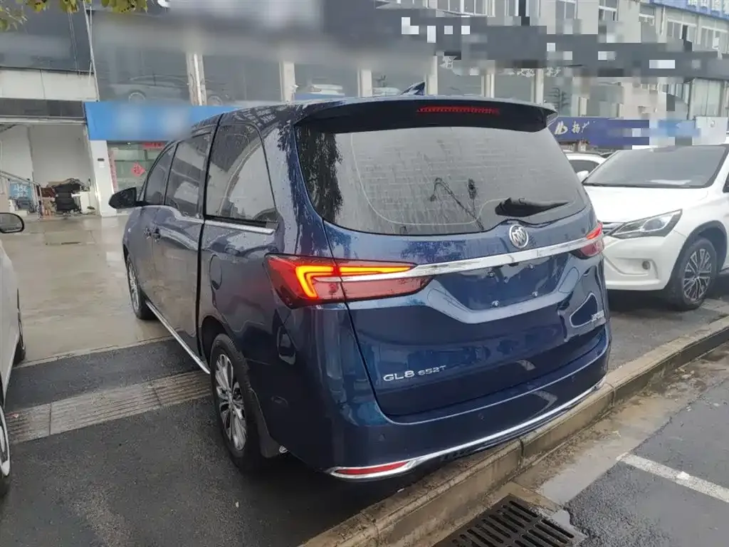 Buick GL8 2023 из CN, фото 4
