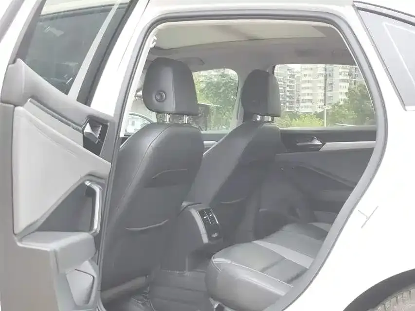 Volkswagen Sagitar 2021 из CN, фото 2