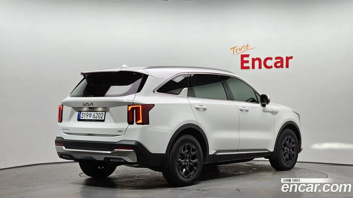 Kia Sorento — фото 5