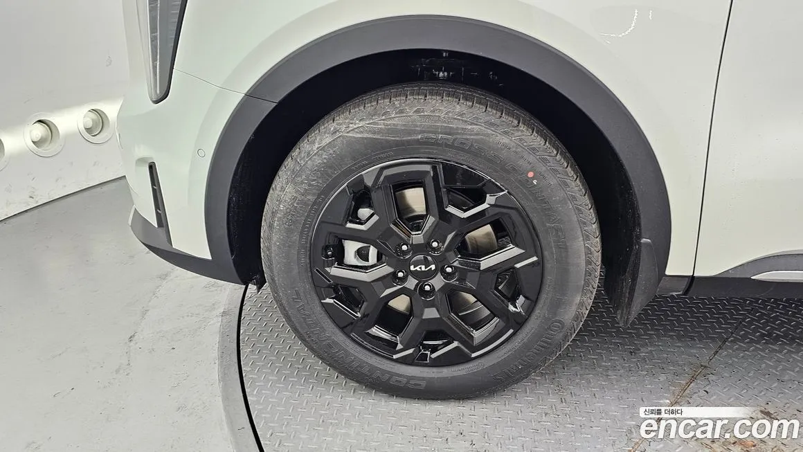 Kia Sorento — фото 9