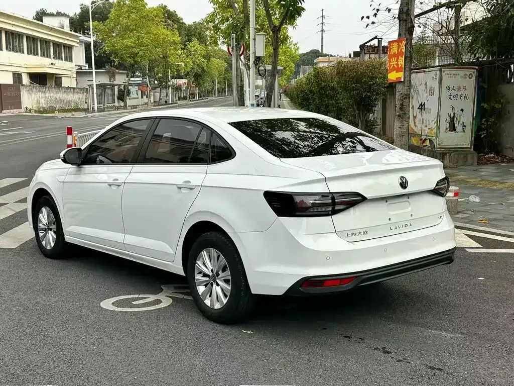 Volkswagen Lavida 2024 из CN, фото 3