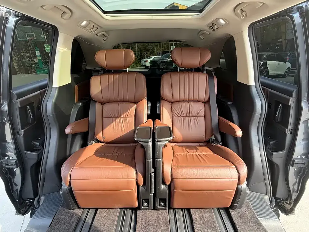 Honda Odyssey 2022 из CN, фото 2