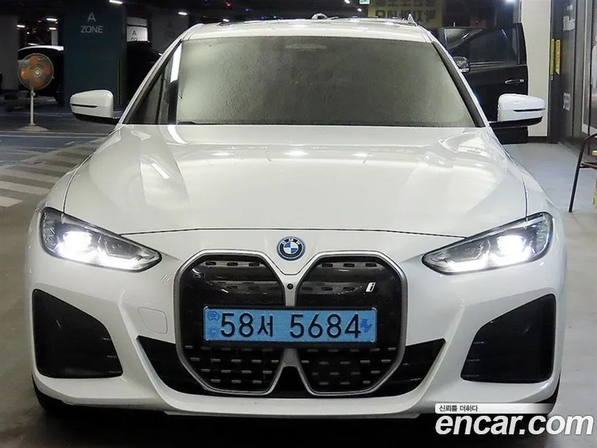 BMW i4 2022 из KR, фото 5