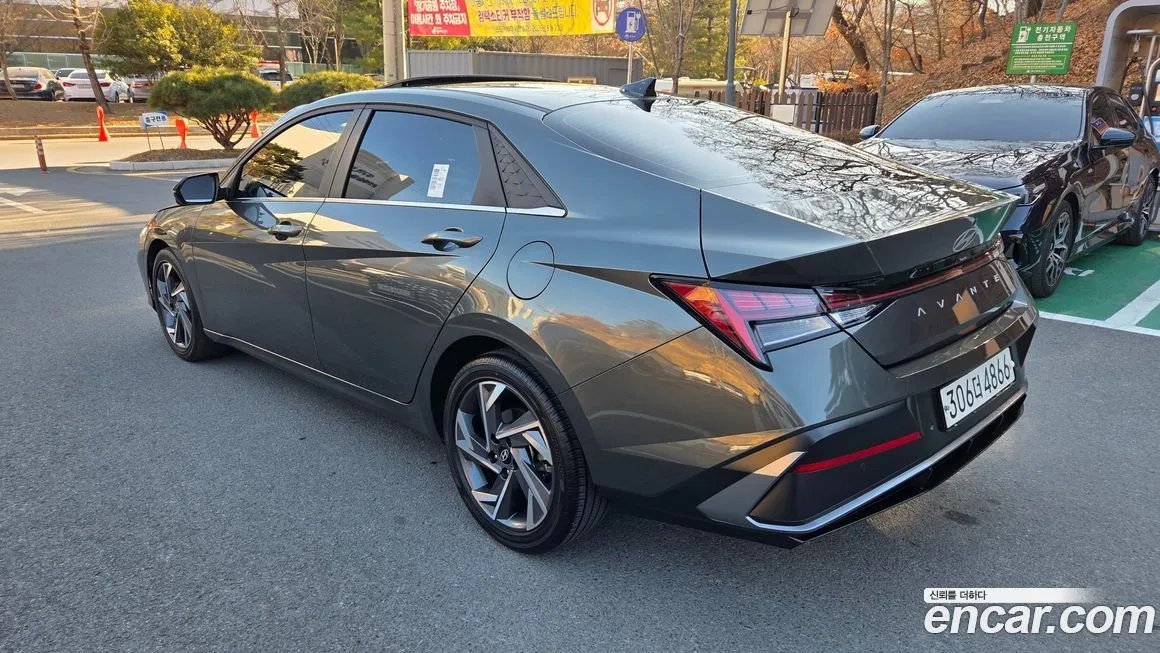 Hyundai AVANTE — фото 8