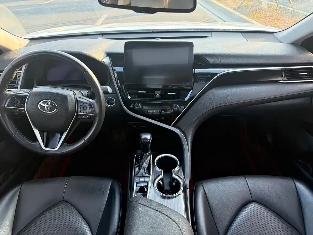 Toyota Camry 2023 из CN, фото 5