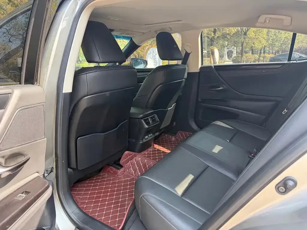 Lexus ES 2021 из CN, фото 3