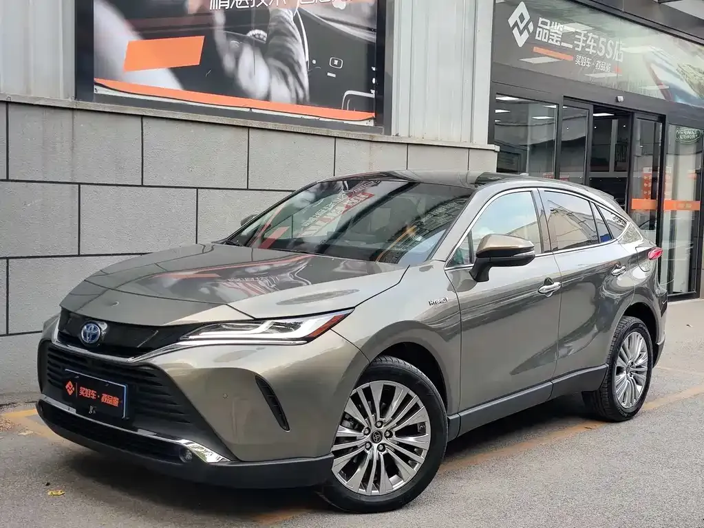 Toyota Harrier 2021 из CN, фото 1