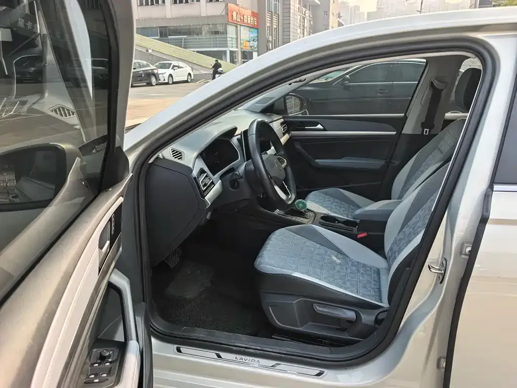 Volkswagen Lavida 2022 из CN, фото 9