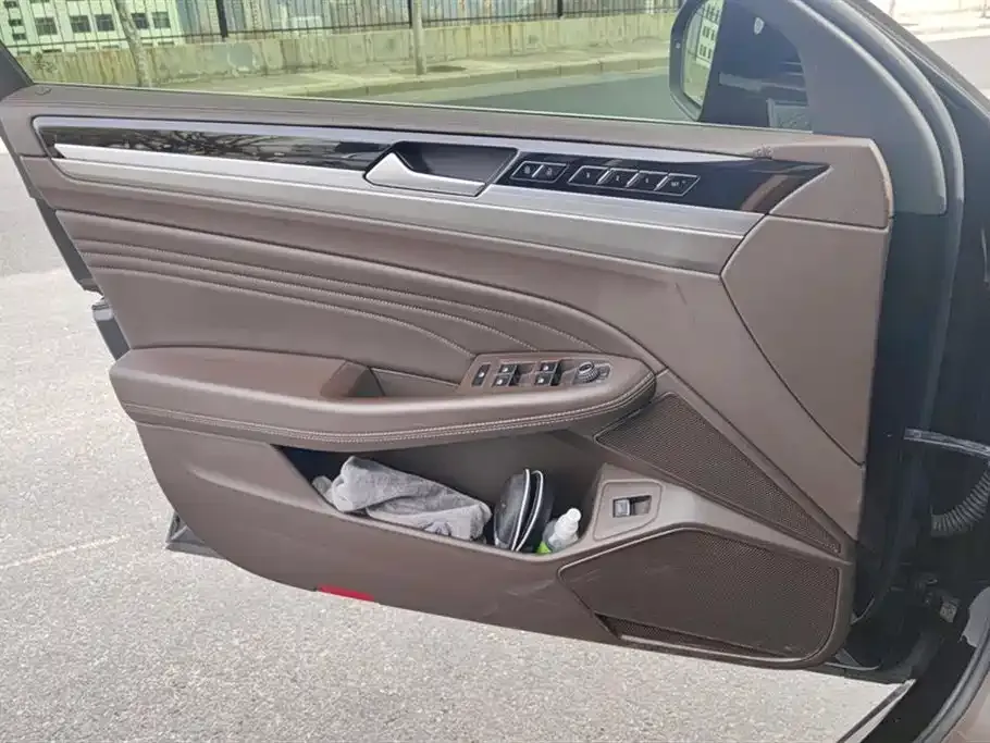 Volkswagen Phideon 2021 из CN, фото 10