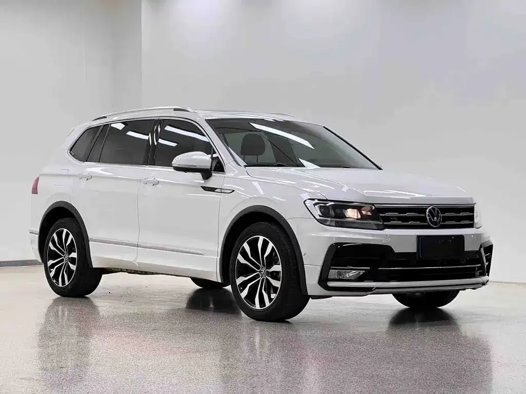 Volkswagen Tiguan L 2021 из CN, фото 6
