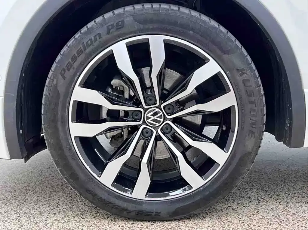 Volkswagen Tiguan L 2021 из CN, фото 9