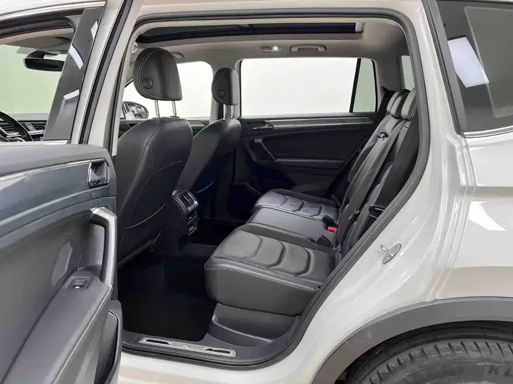 Volkswagen Tiguan L 2021 из CN, фото 5