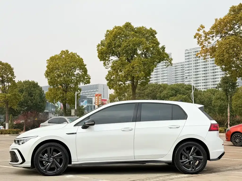 Volkswagen Golf 2021 из CN, фото 6