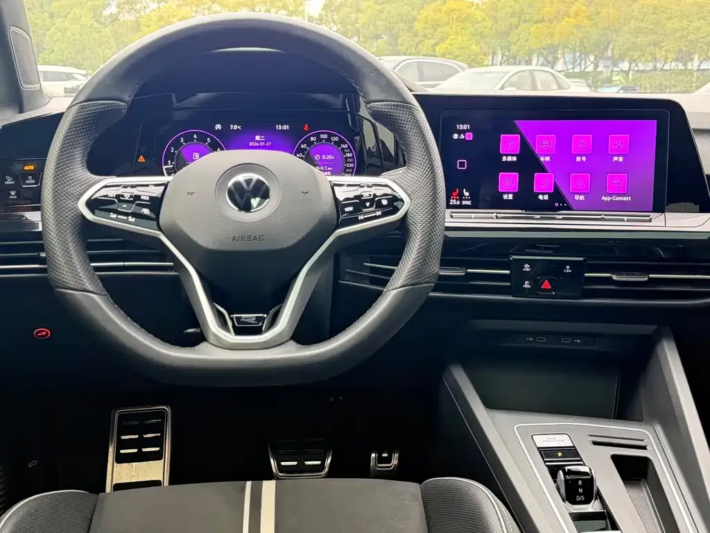 Volkswagen Golf 2021 из CN, фото 10