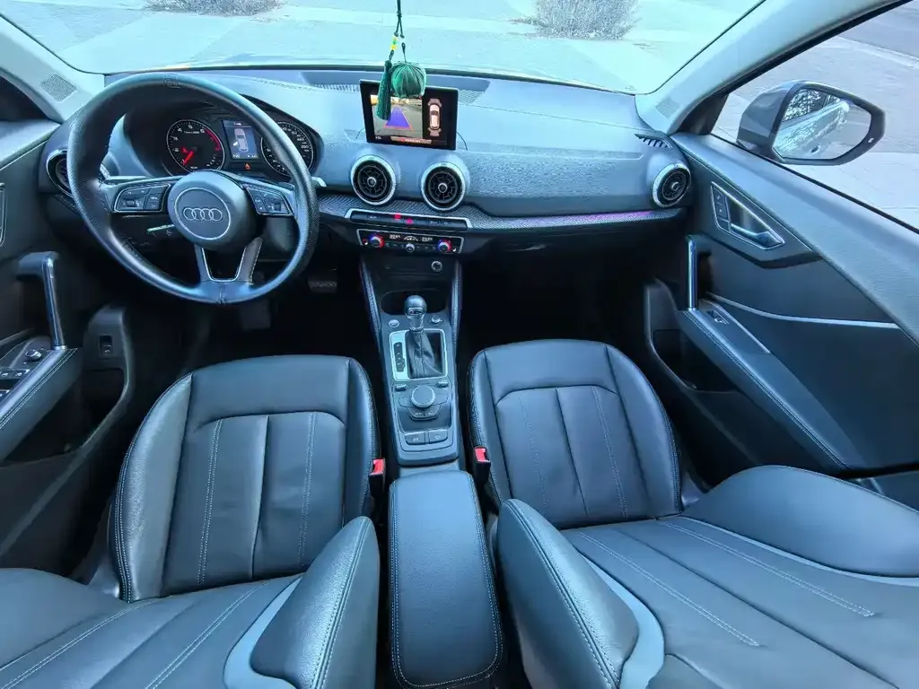 Audi Q2L 2023 из CN, фото 5