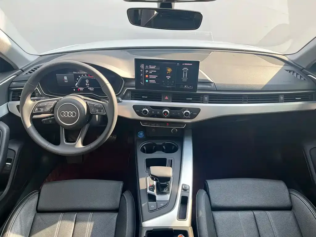 Audi A4L 2022 из CN, фото 5