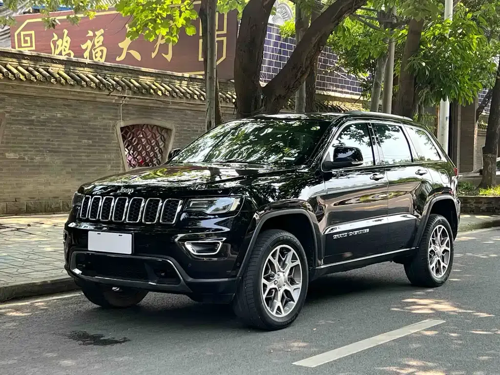 Jeep Grand Cherokee (Import)